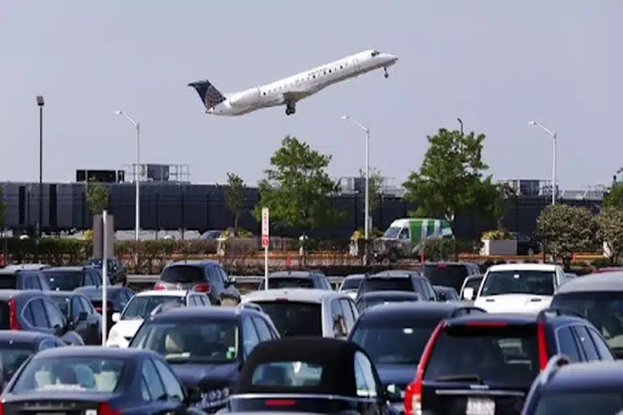 Avoid Parking Stress at the Airport with Convenient San Diego Limo Service