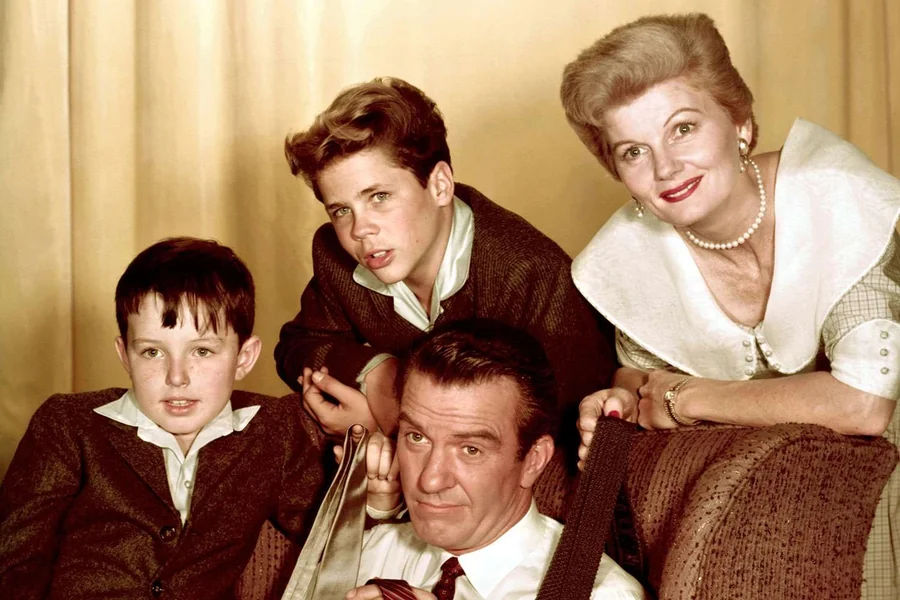 Hugh Beaumont Net Worth