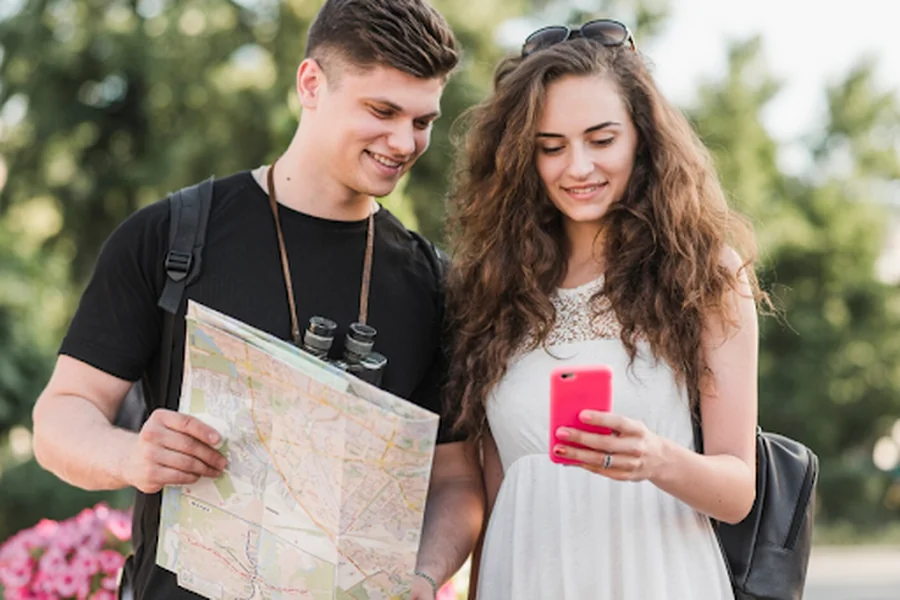 What You Need to Know About Data Roaming Before Travelling